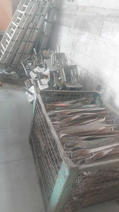 Vand panouri doka orignale folosite + accesorii