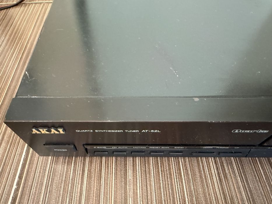 Akai AT-52L Тунер