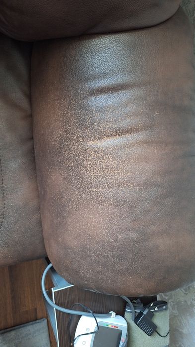 Продам диван в хорошем состоянии