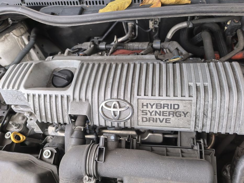 Капак/декоративен капак на двигател за Toyota Auri 1.8 hybrid