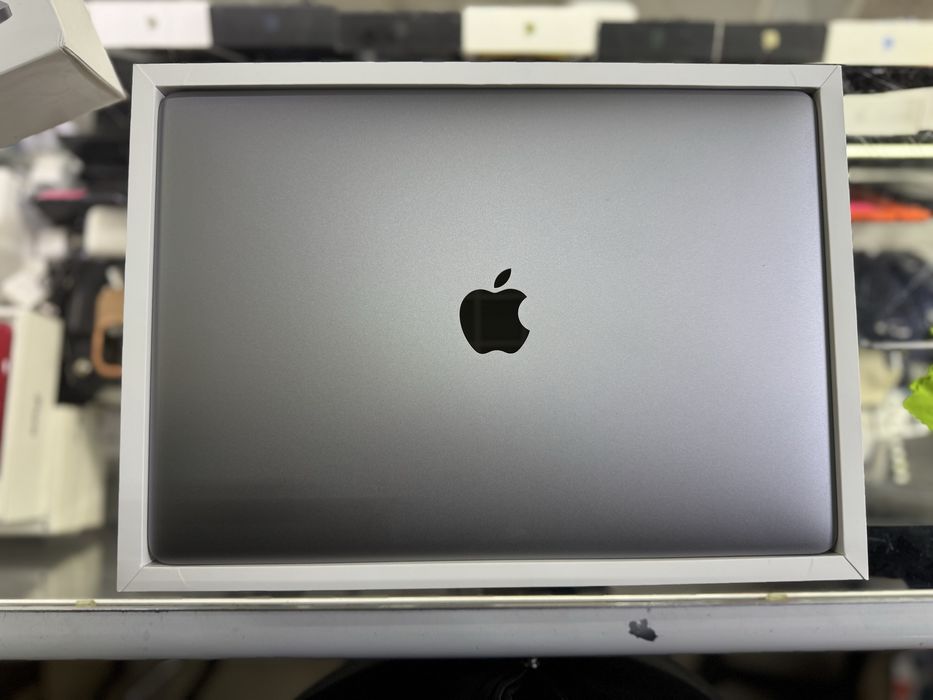 Macbook Pro M1 256 GB