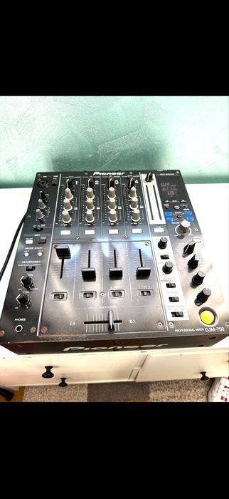 Pioneer DJM750 cu X1 Mk2 si flightcase