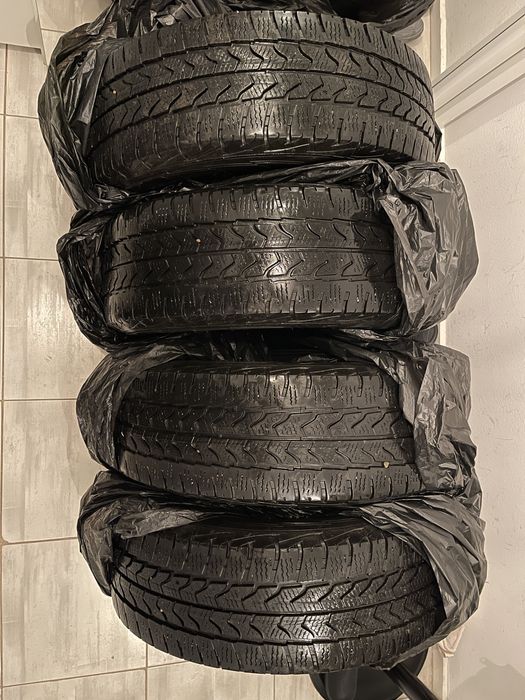 Зимни Гуми Goodyear ultra grip 215/65/16