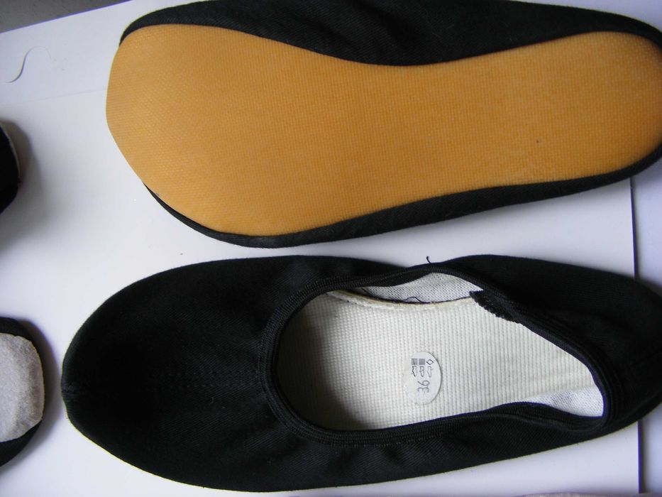 Цвички различни цветове и размери