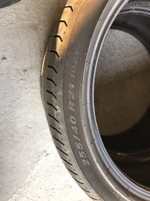 255/40/21 пирели 2 броя 5.5мм 2016