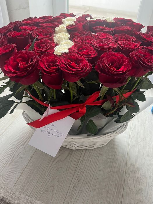 Продам живой букет Розы