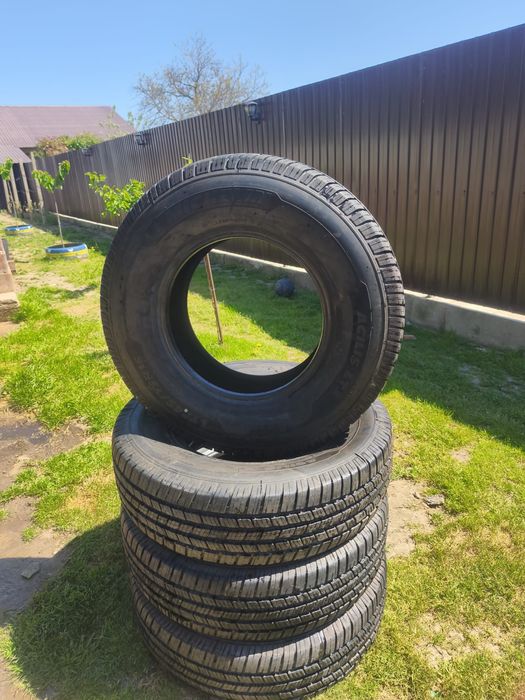 Michelin agilis LTX 245/75/16