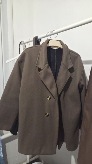 Продам вещи женские 42 44