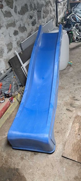 Улей за пързалка