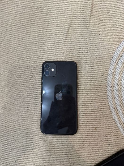 Продам айфон 11, цена 45тыщ