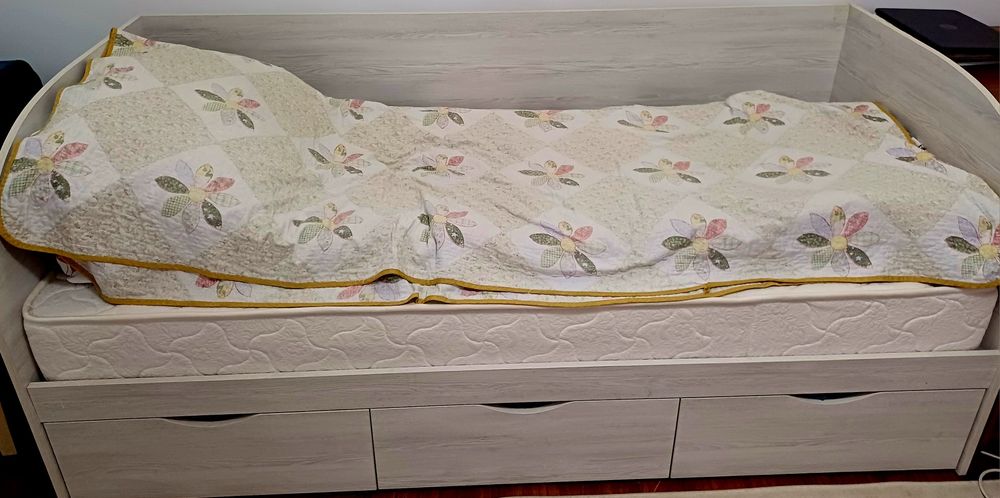 Кровать для взрослого