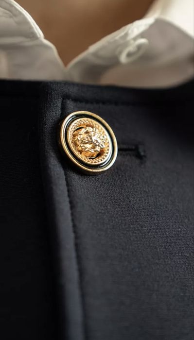 Продам пиджак на девочку