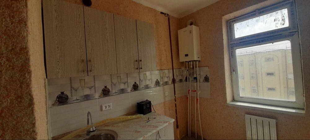 3 хонали квартира Жондорда тез ва Арзон сотилади