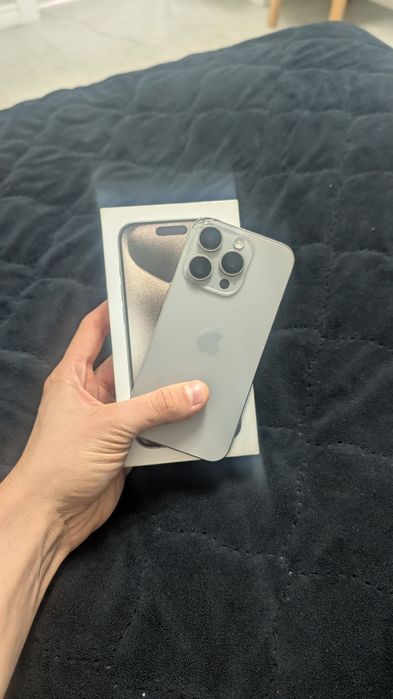 Iphone 15 pro 256 81% EAC