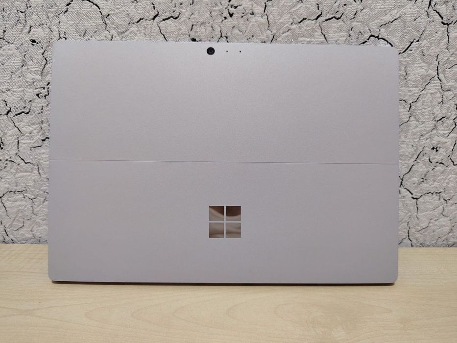 Microsoft SURFACE 2-in-1 Pro4 12,3"2K Touch/Core i7-6th/8GB/256GB NVMe