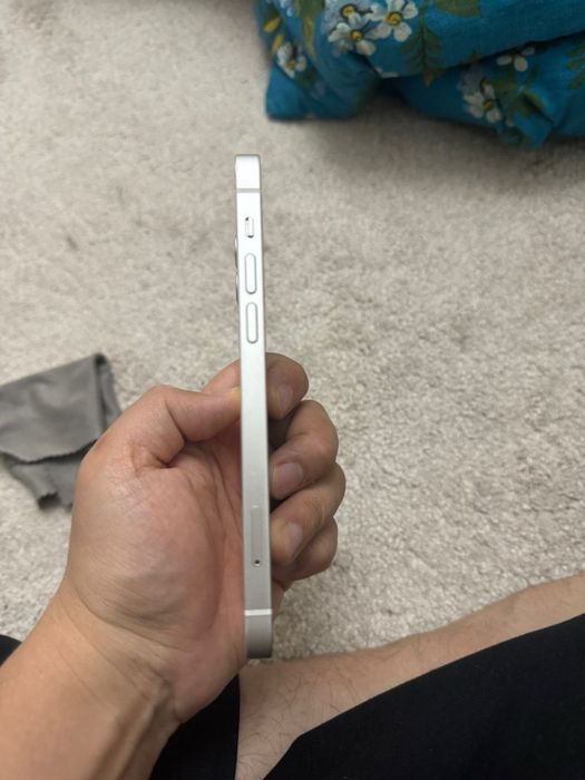 Продам айфон 12 128гб