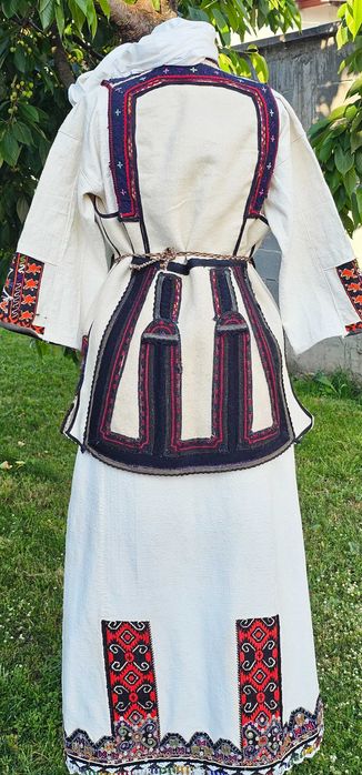 Македонска носия