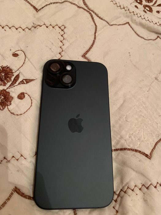 Срочно продам айфон 15