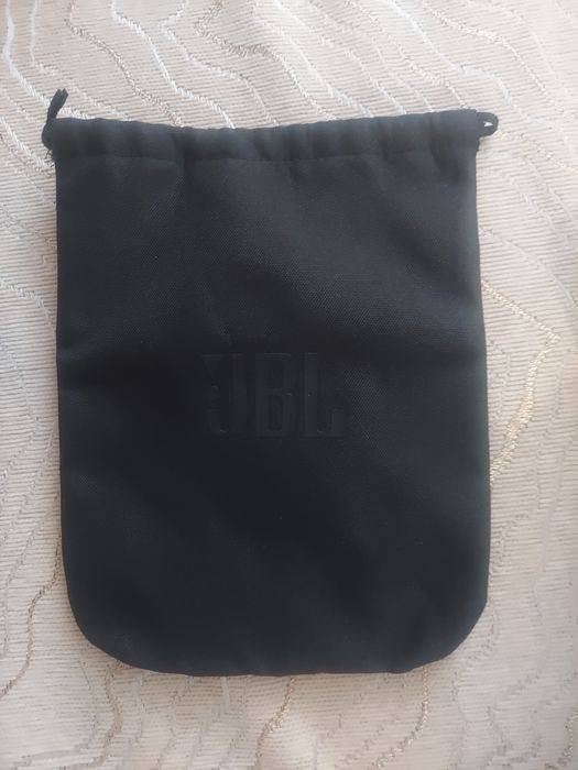 Наушники Jbl live650btnc