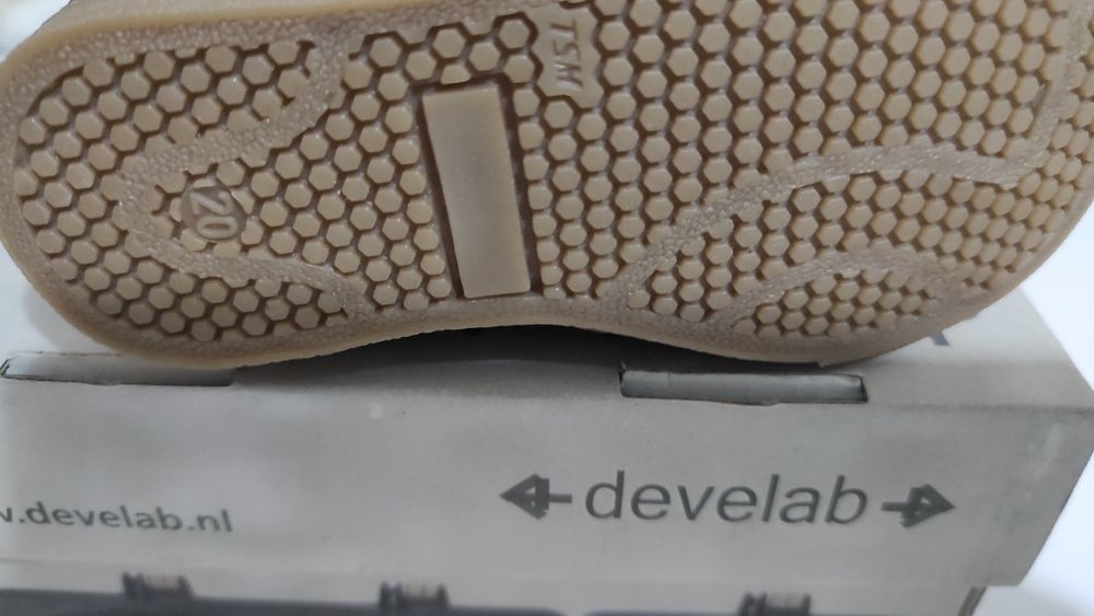 Нови зимни бебешки боти от естествена кожа номер 20