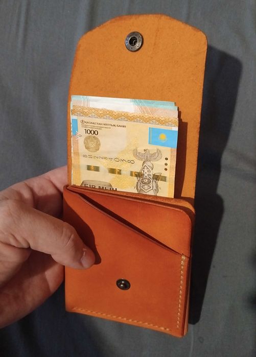 Продам картхолдер кожанный