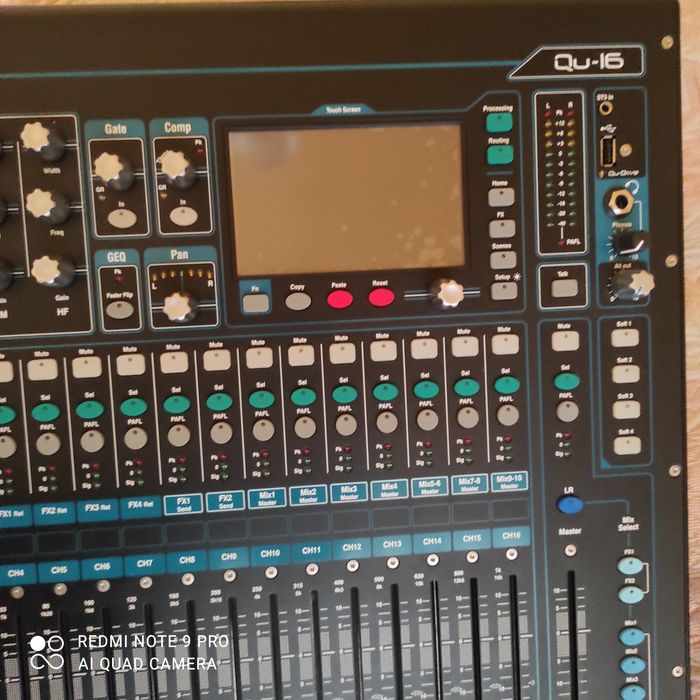 Продавам пулт Allen & Heath Q16