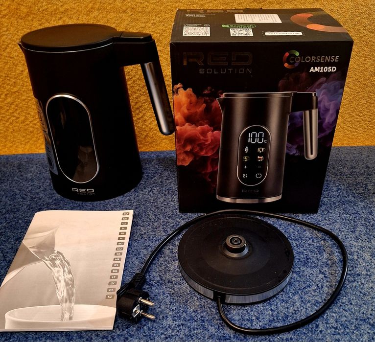 Электрочайник RED, 1,7л, 2000 Вт, модель AM105D