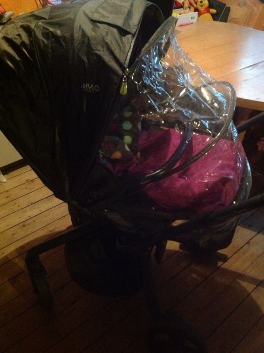 Бебешка количка Mylo-mamas & papas !Зимен , летен кош и аксеаоар