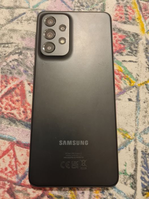 Vînd urgent telefoane