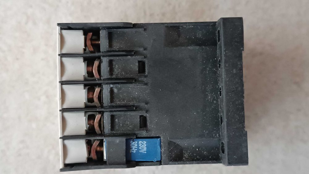 Контактор LT1-HK0610 6A 12V 1NO