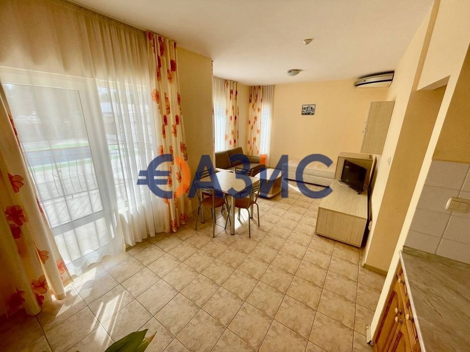 Продава се Двустаен апартамент в Свети Влас - 70 кв.м за 1128 €/кв.м - Снимка #3