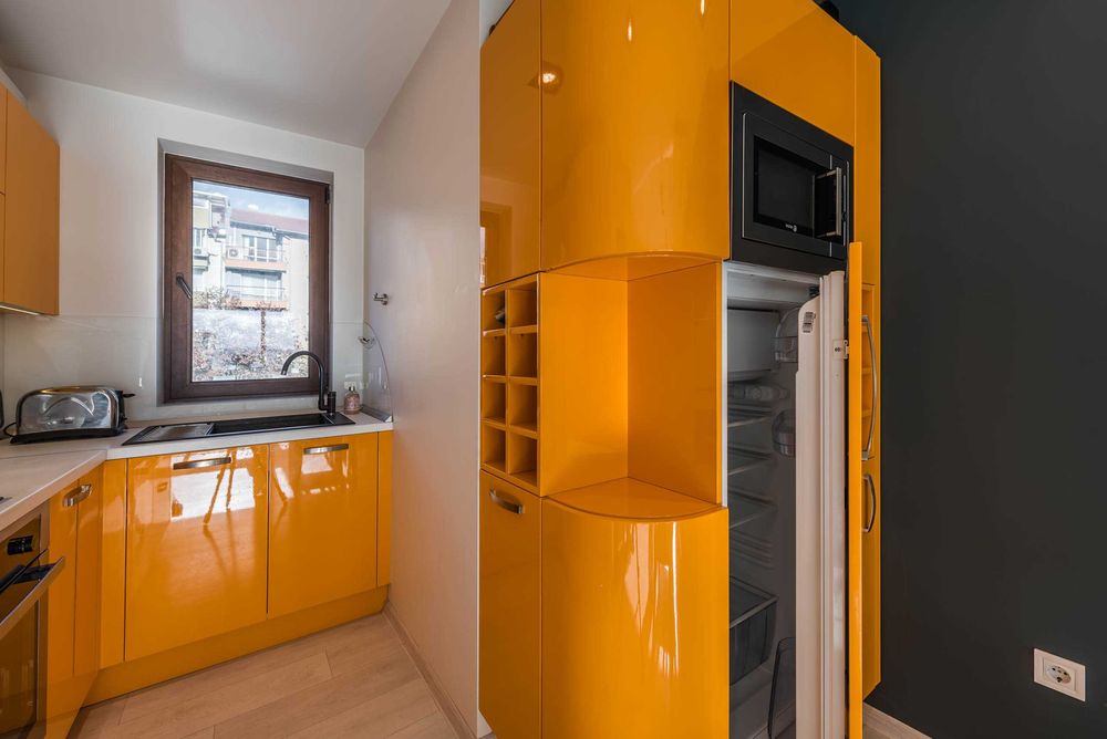 Продава се Тристаен апартамент в Варна, Левски - 107 кв.м за 2050 €/кв.м - Снимка #10