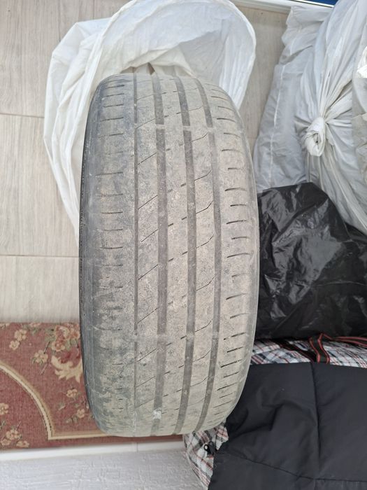 Продам диски с летними шинами R18