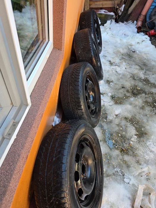 Vând jante de tablă r15