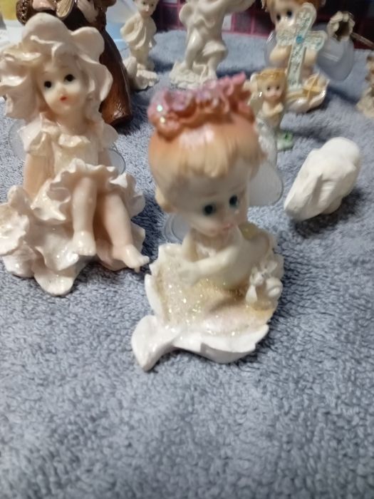 Bibelori de vanzare tot ce se vede an poze