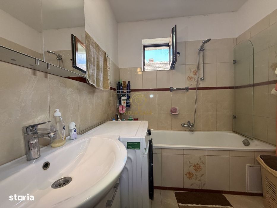 De vanzare Casa cu 4 camere si teren de 4.839mp/Utilata/Mobilata