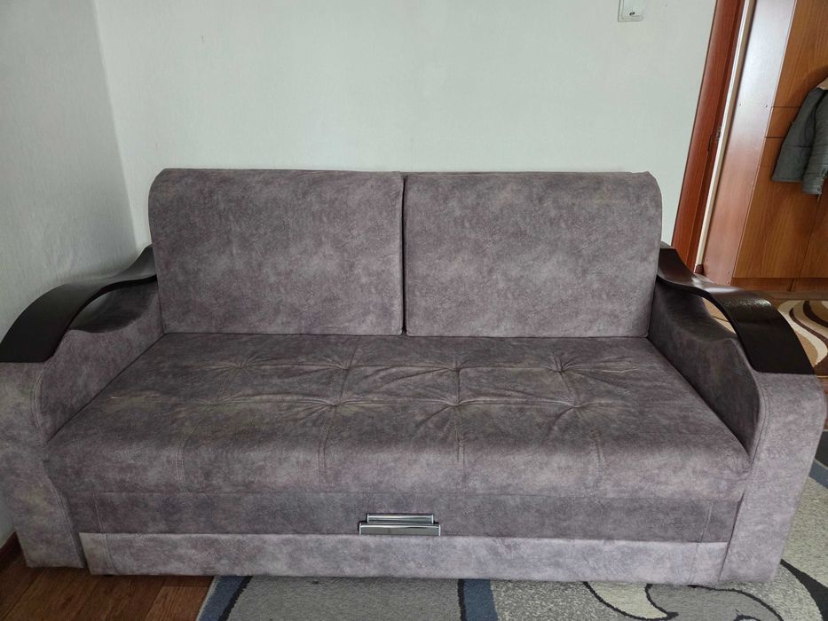 Продам диван 205×80