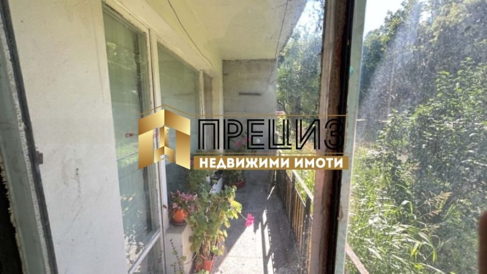 Продажба 4-стаен гр. Шумен - Тракия 76m²