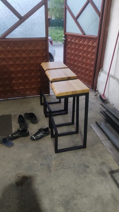 Бар столове и маси от масивно дърво + метал – ръчна изработка,