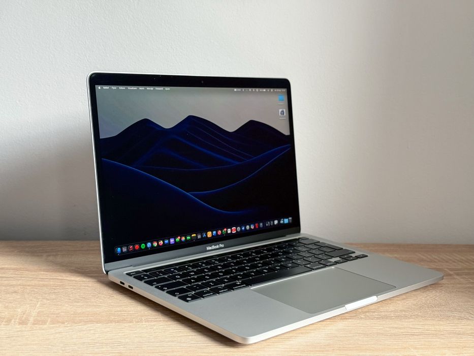 MacBook PRO M1 13 inch | 8GB Ram | 256 GB Full Box - stare foarte bună