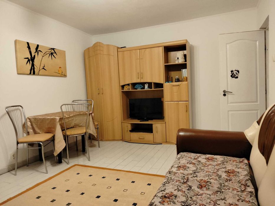INCHIRIEZ apartament 2 camere - Moroasa 2 - Petru Maior 69, et.2 - termen lung