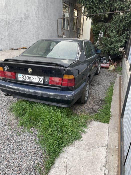 Продам бмв 525 е34