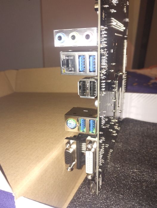 Placa de baza ASRock H510M-HDV/M.2 SE (defecta, pentru piese)