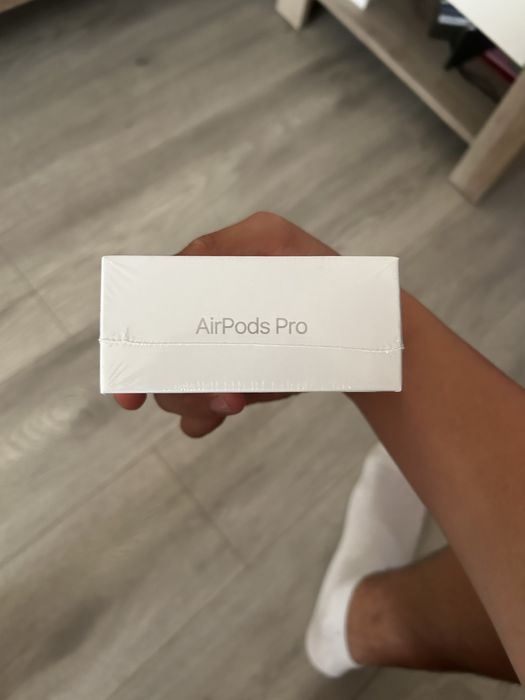 Air pods 2 pro 1 la 1