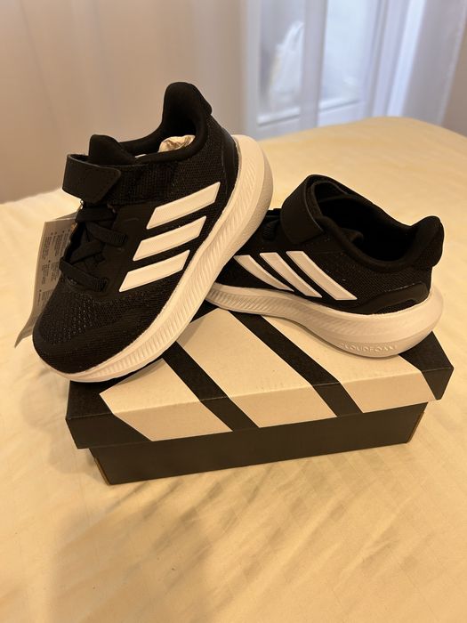 Детски маратонки Adidas Runfalcon 5