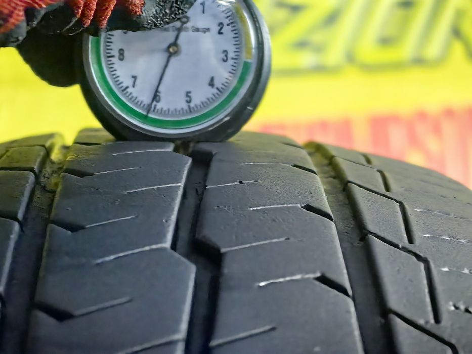 195/70R15C Toyo 2022 6,7-6,1mm stare foarte buna