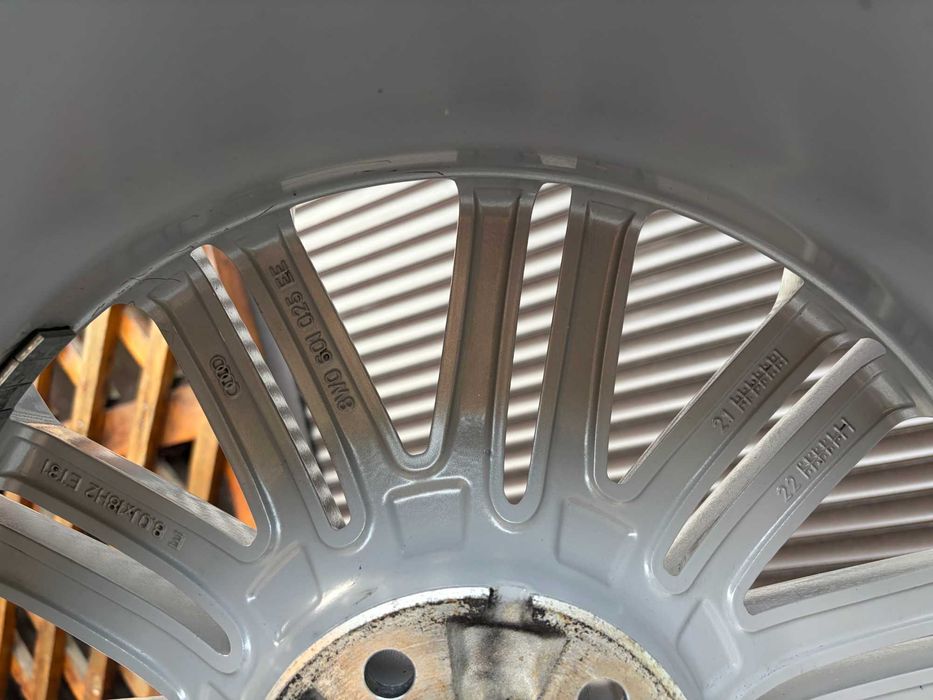 Jante Audi R18 anvelope vara 245/40/18 dot 3824 Bridgestone