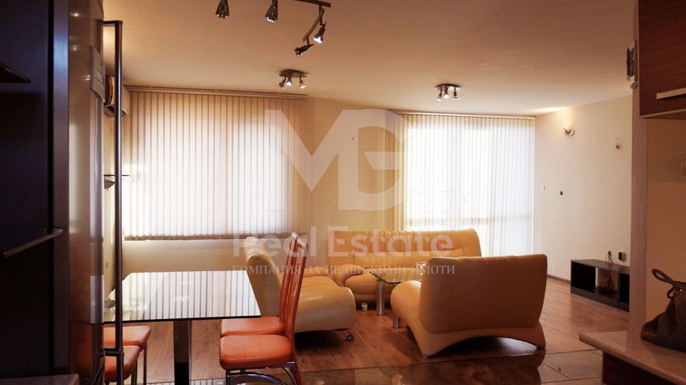 Продава се Тристаен апартамент в Пловдив, Мараша - 200 кв.м за 1185 €/кв.м - Снимка #11