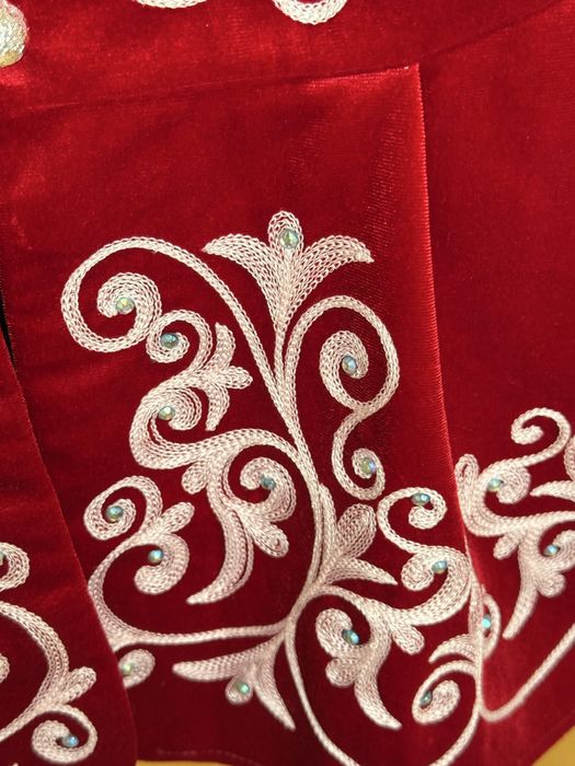 Кажекей 46 р почти новый