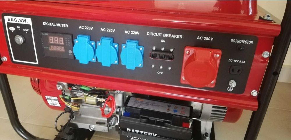 Генератор трифазен 7.5 КВ. с ел. старт